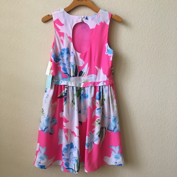 NWT CeCe Floral Dress - Picture 2 of 5